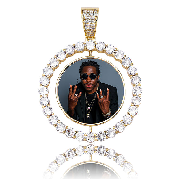 Gold Floating Picture Pendant Chain